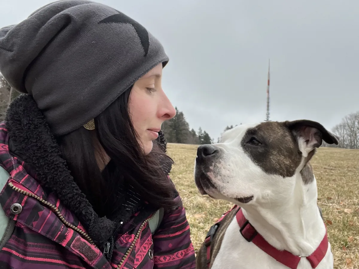 Complicité maître-chi et éducation positive à La Chaux-de-Fonds